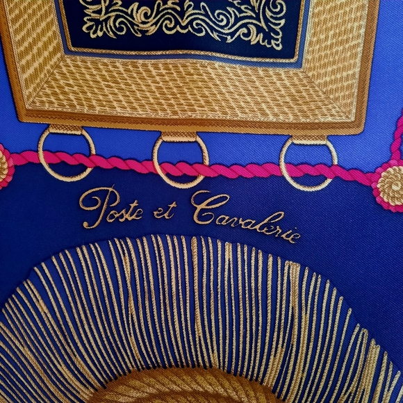 Vintage HERMÈS Poste Et Calvarie Silk Twill Scarf 90cm Blue/Gold/Multi - Picture 11 of 13